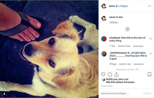 Das erste Foto auf Instagram zeigt einen Hund und einen Fuss in einem Flipflop.